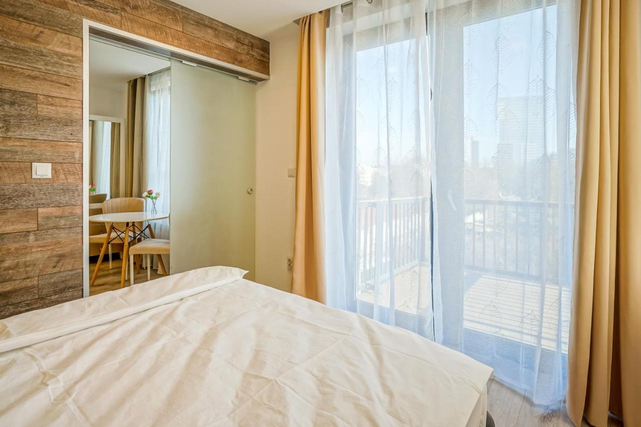 Bright Apartments Moments Away From Herastrau Park, Mall And Metro บูคาเรสต์ ภายนอก รูปภาพ